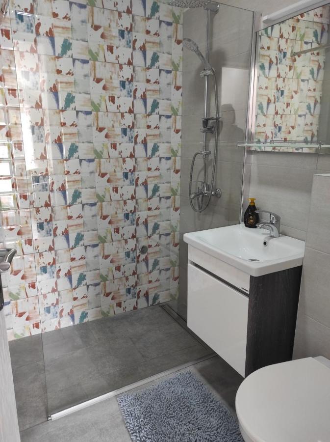 Vila Mila Riverside Apartments Szendrő Kültér fotó