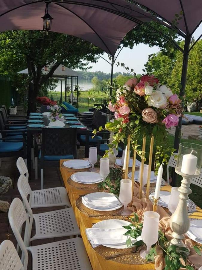 Vila Mila Riverside Apartments Szendrő Kültér fotó