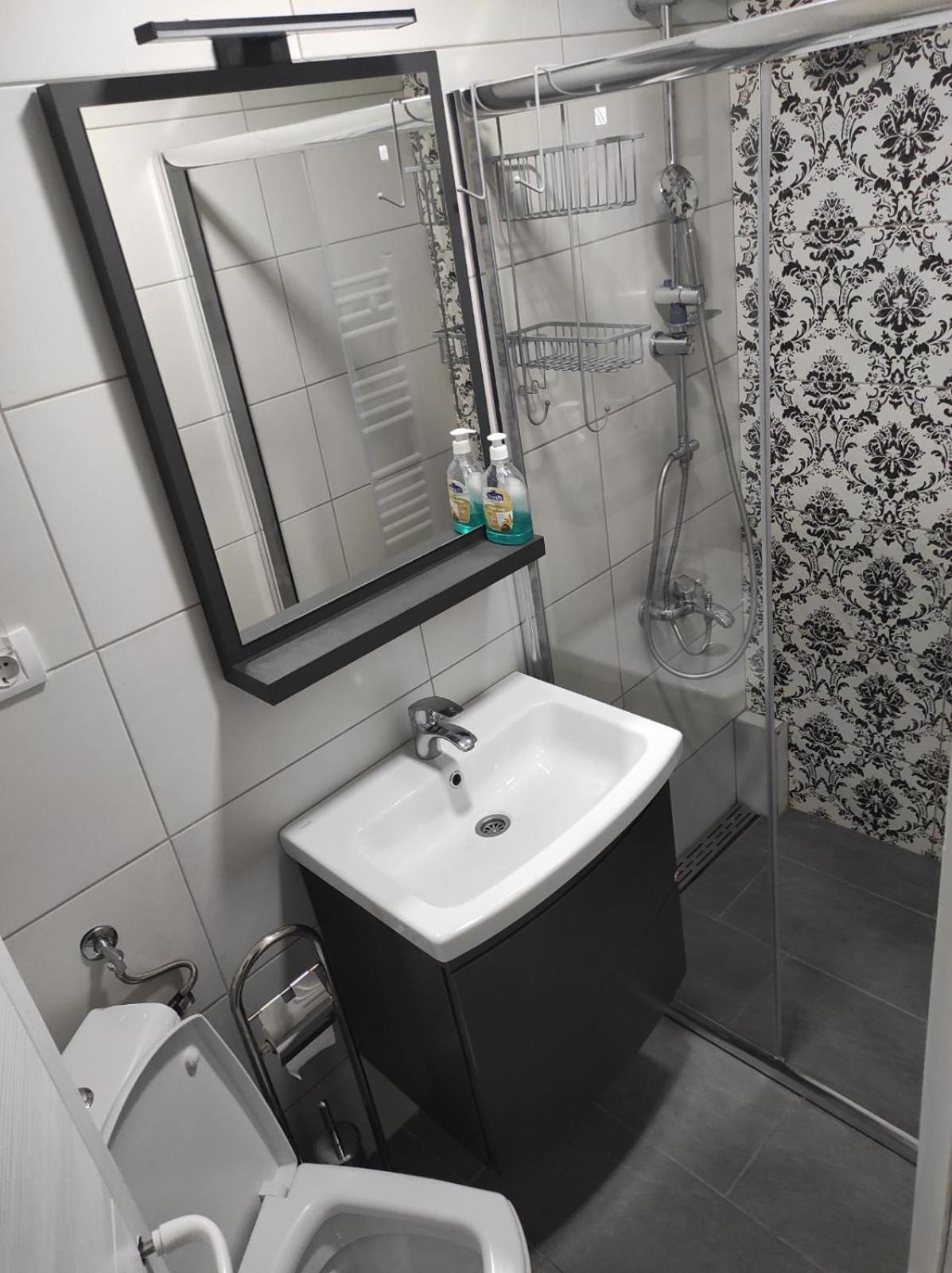 Vila Mila Riverside Apartments Szendrő Szoba fotó