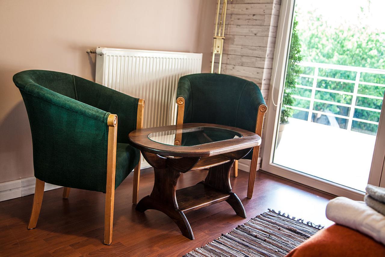 Vila Mila Riverside Apartments Szendrő Kültér fotó